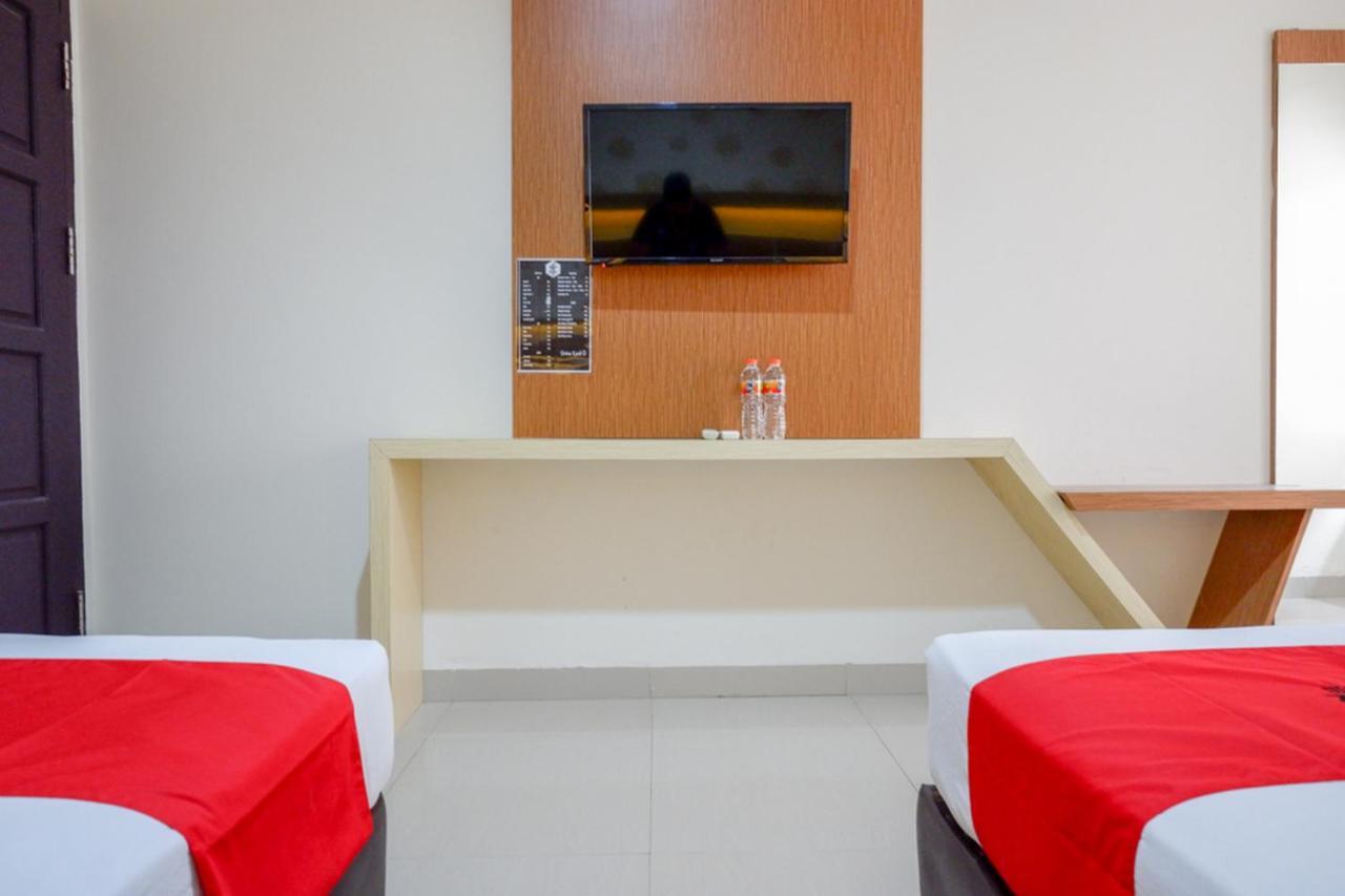 Reddoorz @ Hotel Bumi Palupy Exterior foto